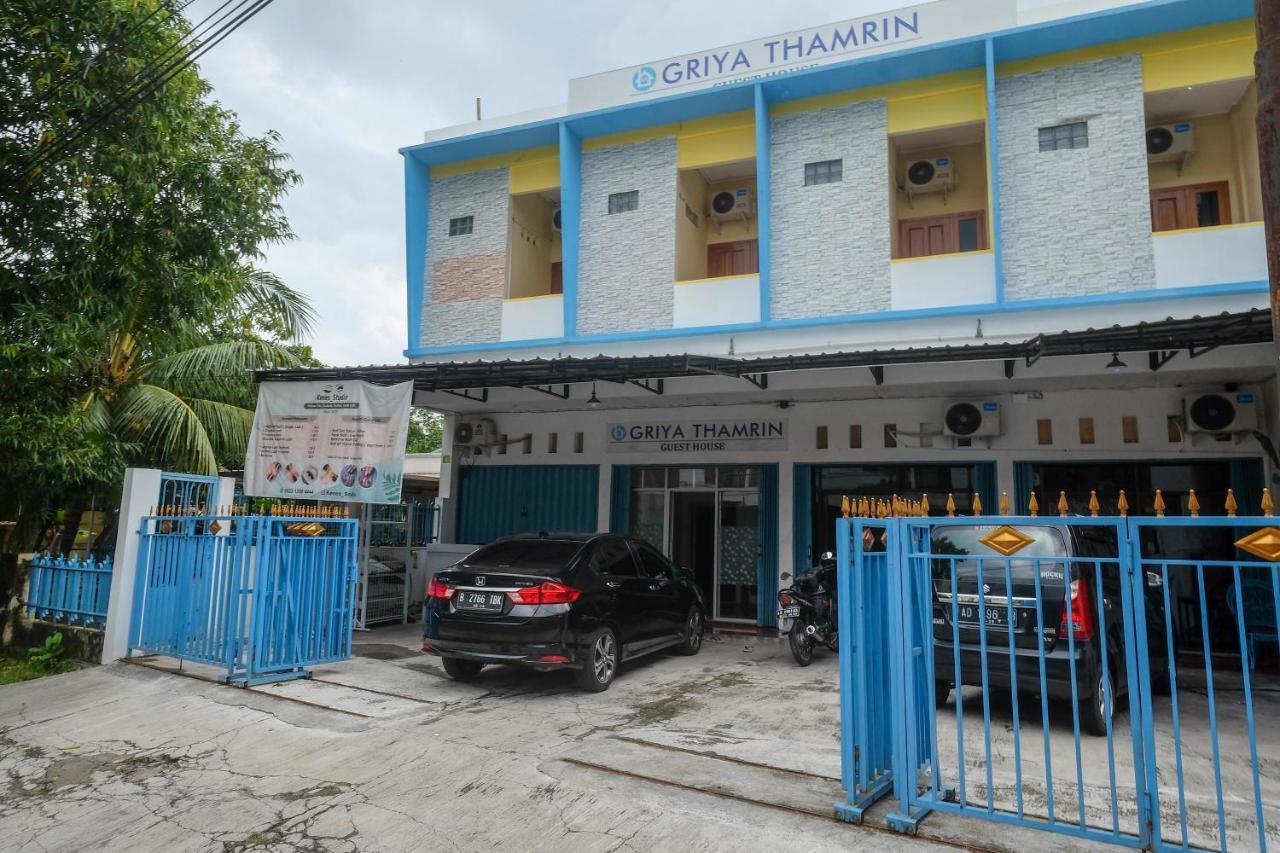 Reddoorz Syariah @ Griya Thamrin Manahan Solo Exterior foto